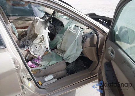 2001 Acura Tl 3.2 (A5) z USA, uszkodzony, nr VIN 19UUA56651A001648